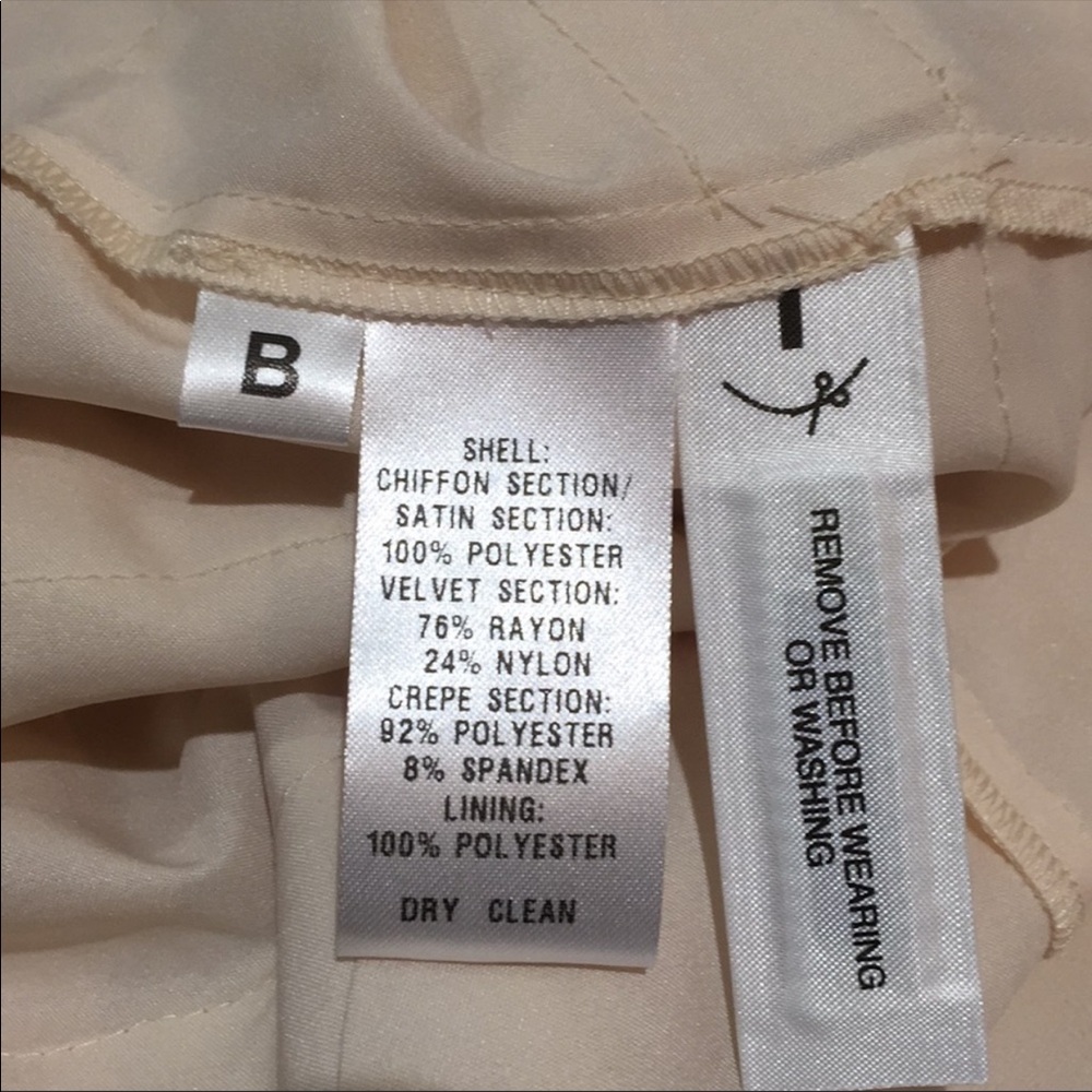 Loft tiered dress in Nude color Size 12 - Picture 5 of 5